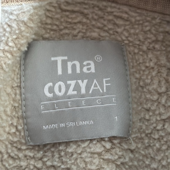 TNA| CozyAF Fleece Hoody - Picture 7 of 10